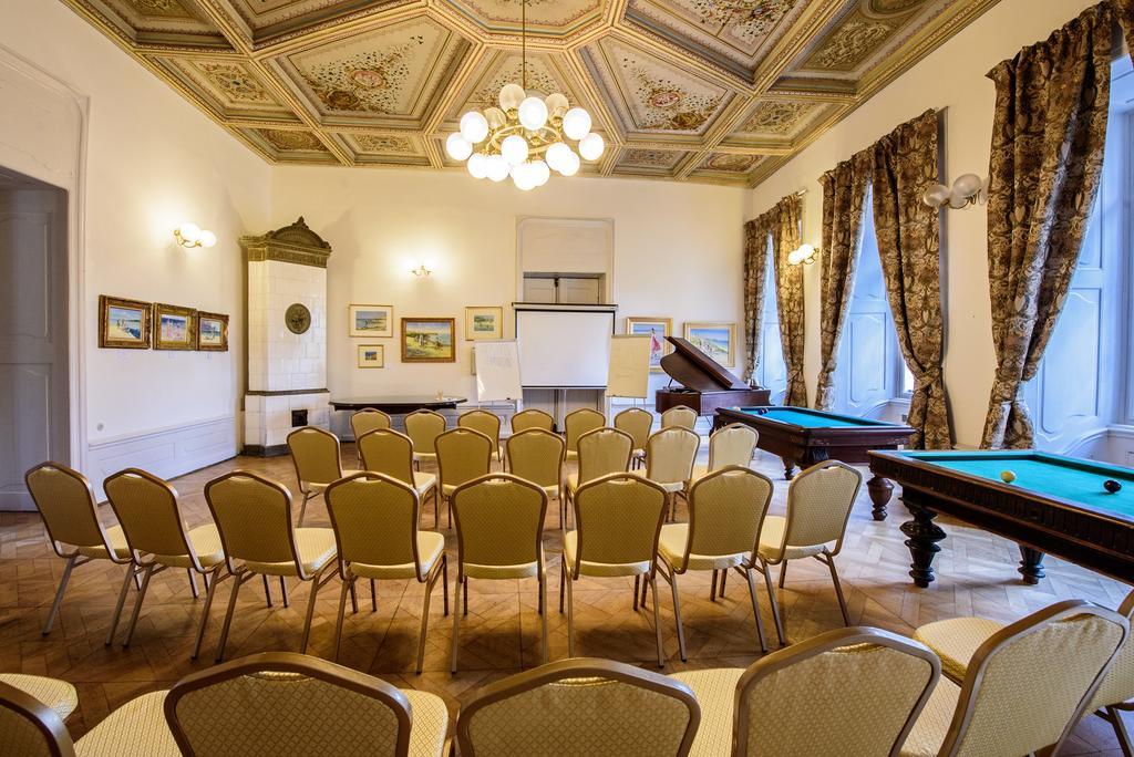 Chateau Hostacov Hotel Екстериор снимка