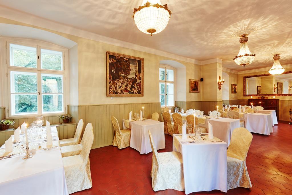 Chateau Hostacov Hotel Екстериор снимка