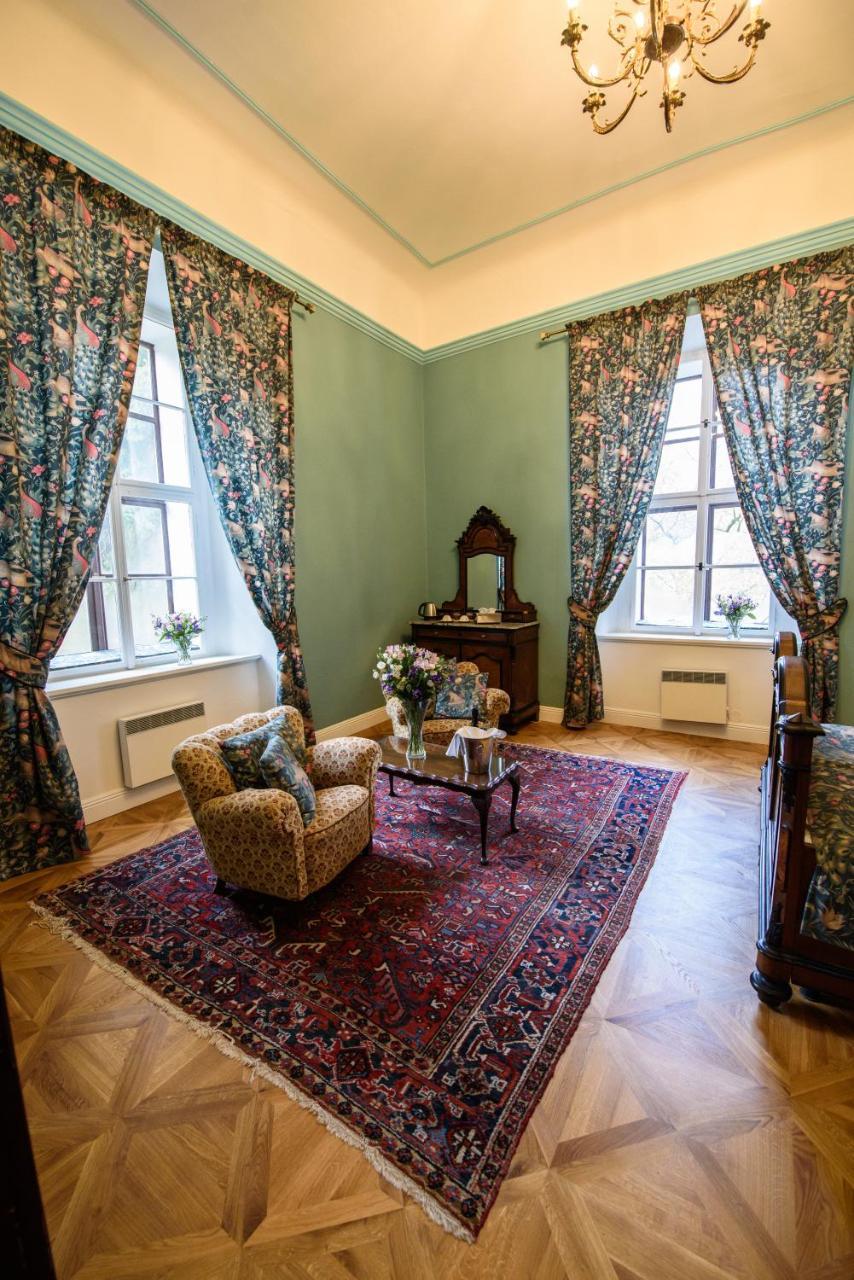 Chateau Hostacov Hotel Екстериор снимка